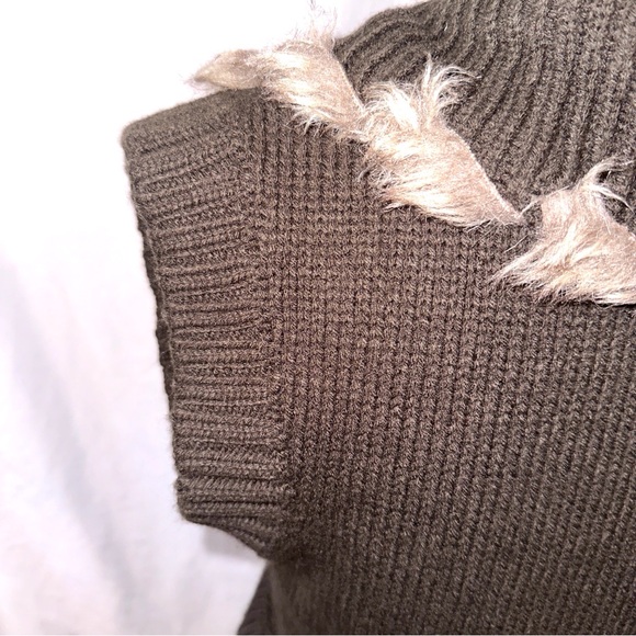 VTG Y2K Cache Cardigan Sweater Vest Womens Small Faux Fur Trim Brown Shag - Picture 5 of 12